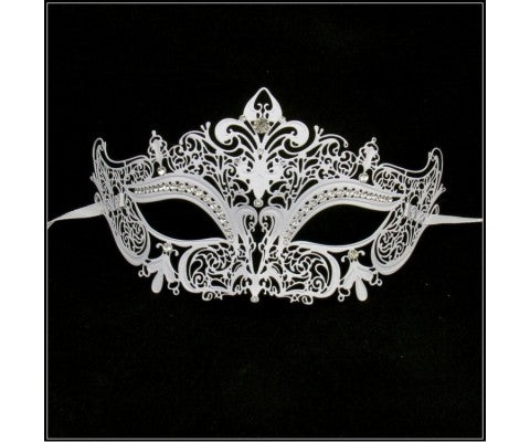 Tips To Choose The Right Mask For Masquerade Party