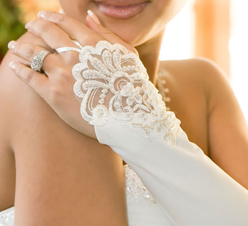 Bridal Gloves Elegant Fingerless Gloves with Pearls Elbow