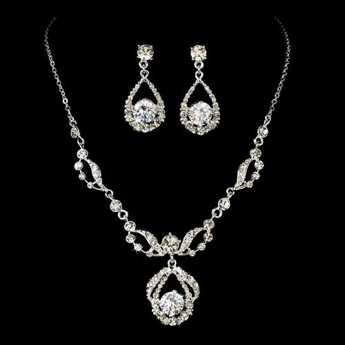 Silver Bridal Jewelry Set Encrusted with Rhinestone